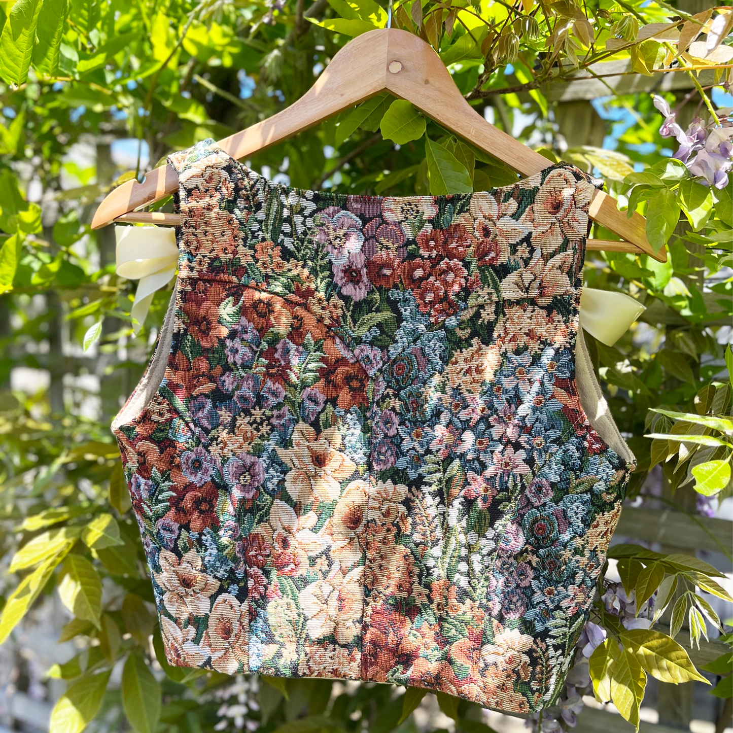 ๐๐๐ฏ๐ก๐ข๐ซ๐ฆ๐ soft corset (m)