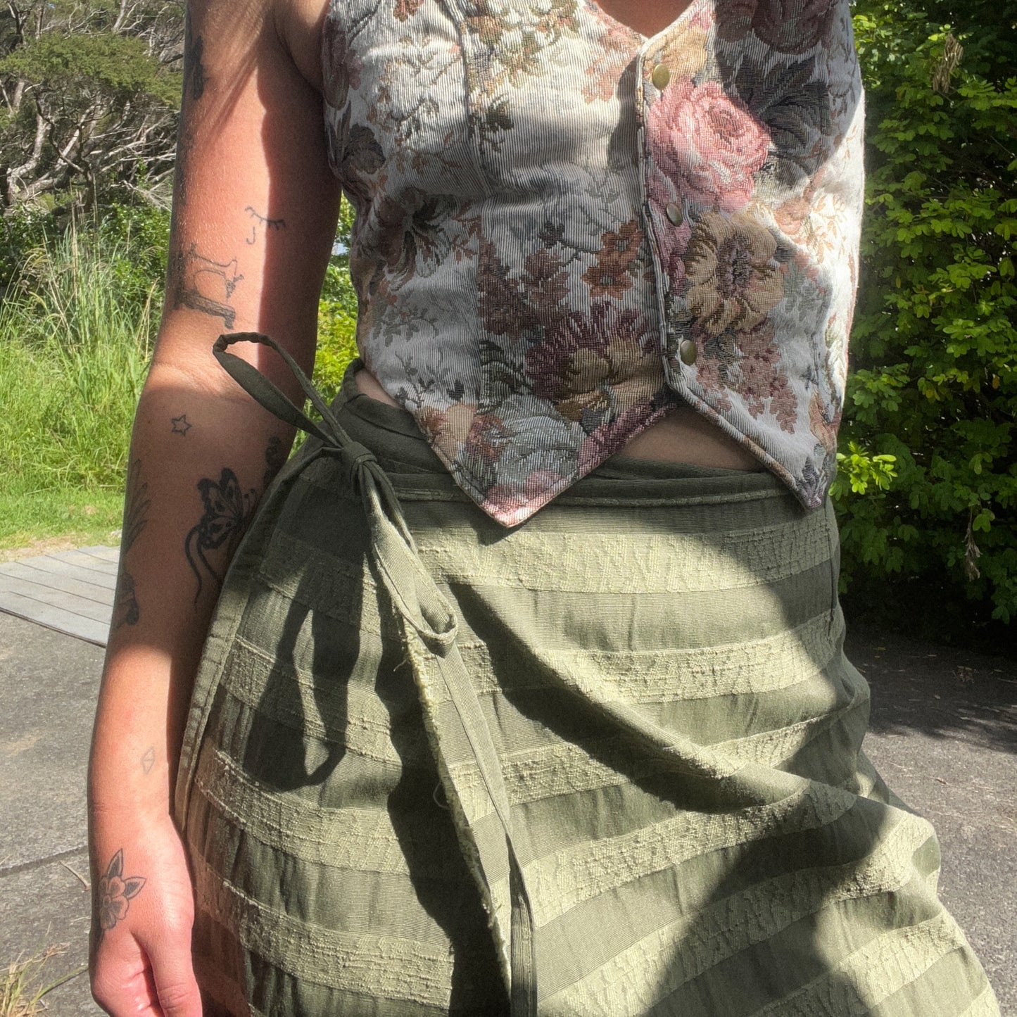 ˚₊✩‧₊green stripe wrap skirt ˚₊✩‧₊